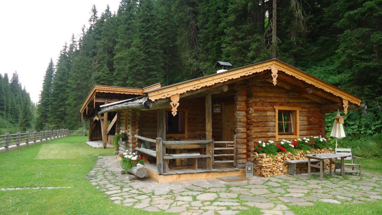 Almnest In Hochfuegen Mit Privat Spa Exteriör bild