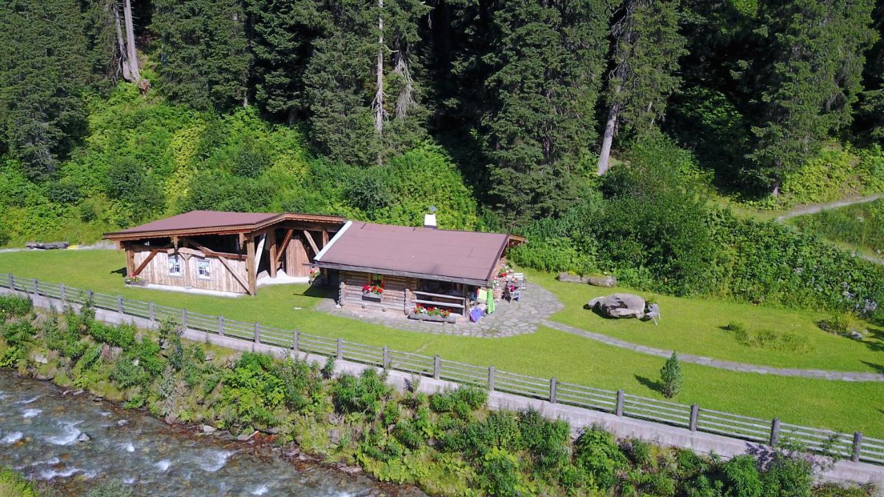 Almnest In Hochfuegen Mit Privat Spa Exteriör bild